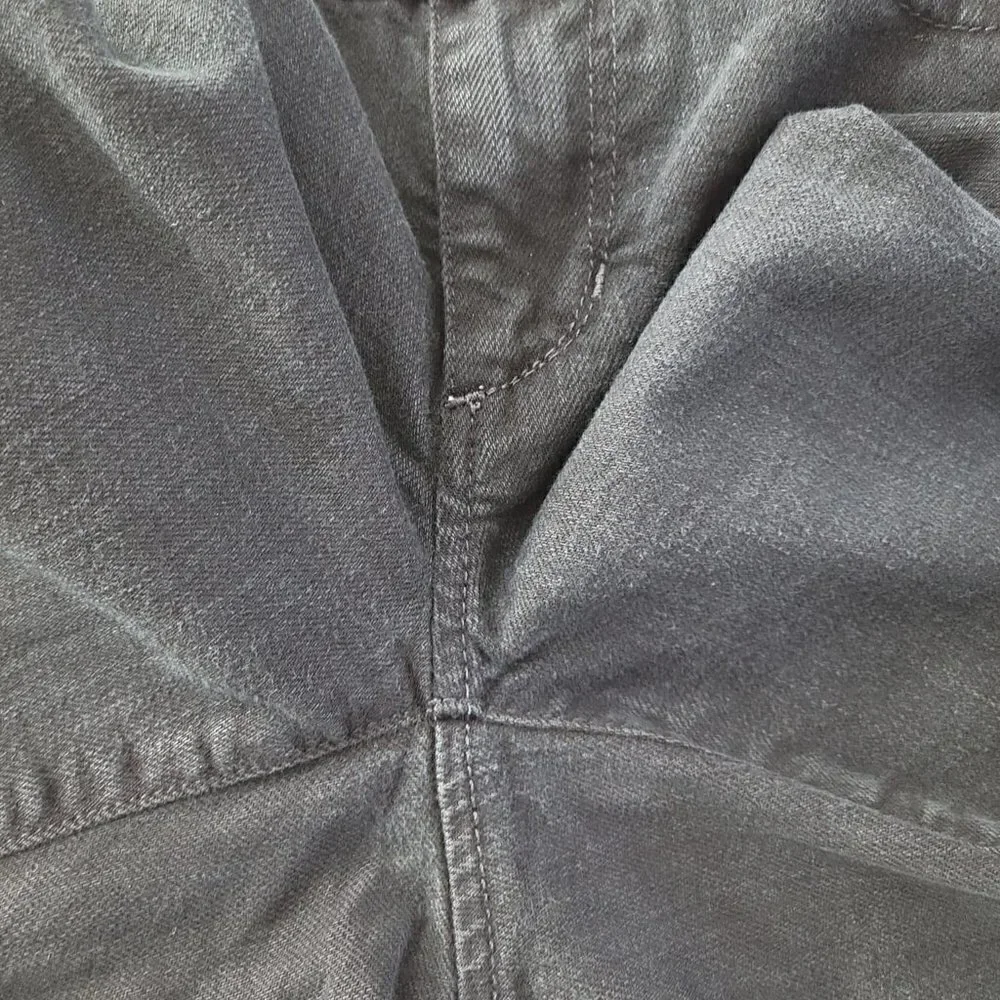 Joe's Chelsea Black Jeans #4 Size 27